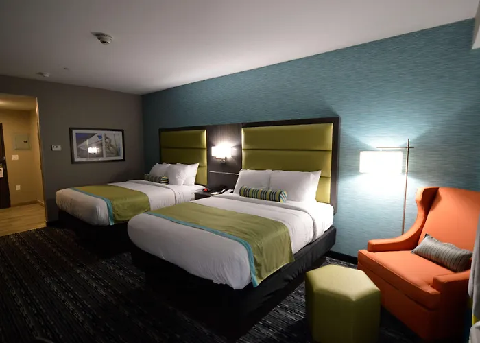 Best Western Plus Pasadena Inn & Suites