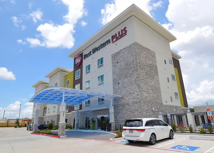 Best Western Plus Pasadena Inn & Suites